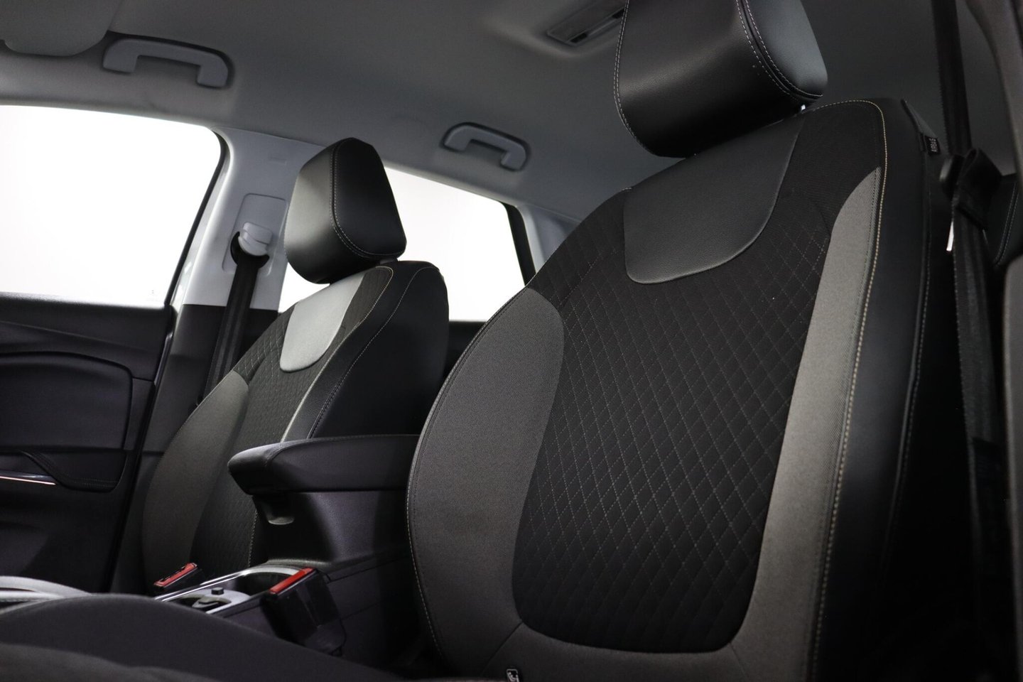 2019 Vauxhall Grandland X — image 40