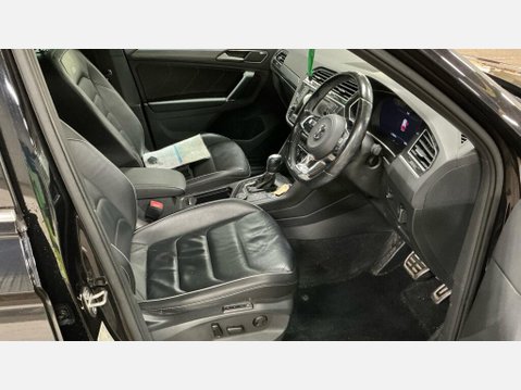 Volkswagen Tiguan 2.0 TDI BlueMotion Tech R-Line DSG 4Motion Euro 6 (s/s) 5dr 2