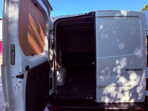 Renault Trafic SL28 BUSINESS PLUS DCI 35