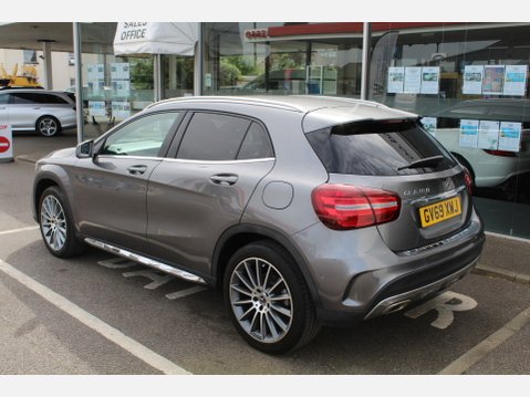 Mercedes-Benz GLA Class GLA 180 AMG LINE EDITION 3