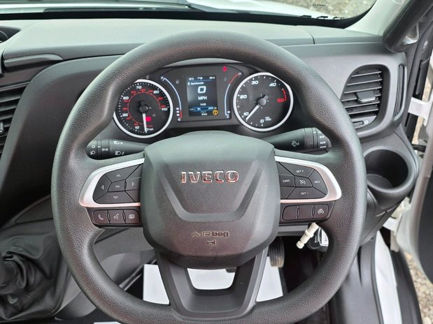 Iveco Daily Daily 72C18HA8 Auto Business Dropside 13
