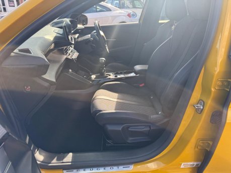 Peugeot 208 1.2 PureTech GT Euro 6 (s/s) 5dr 22