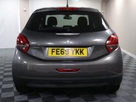 Peugeot 208 PURETECH S/S SIGNATURE 8