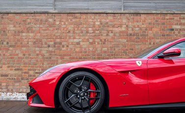 Ferrari F12 Berlinetta 26
