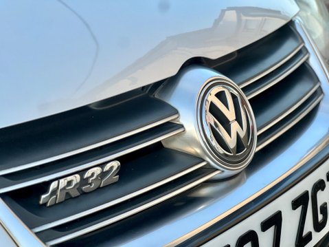Volkswagen Golf 3.2 V6 R32 DSG 4Motion 5dr 6