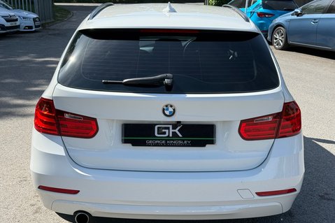BMW 3 Series 320I SE TOURING AUTOMATIC -APPLE CAR PLAY -CAMERAS -XENONS -LOW MILEAGE 8