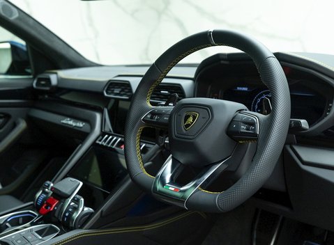 Lamborghini Urus 9