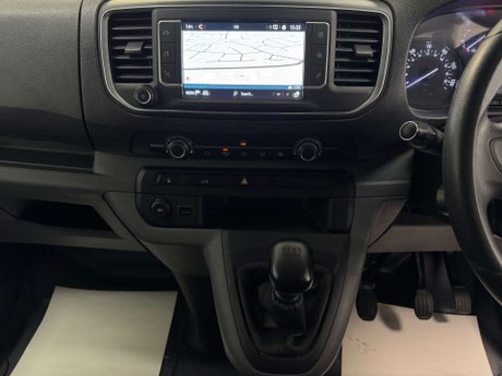 Vauxhall Vivaro 1.5 Vivaro 2900 Sportive S/S 14