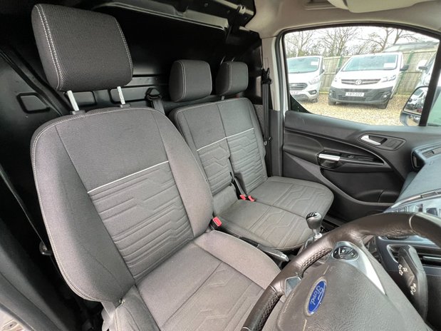 Ford Transit Connect SWB L1H1 Limited 200 Air Con Alloys Camera Sensors EURO 6 NO VAT 28