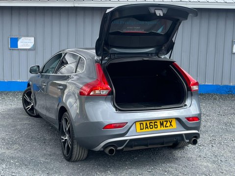 Volvo V40 2.0 T2 R-Design Pro Euro 6 (s/s) 5dr 57