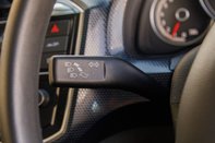 Volkswagen Up BASE 16