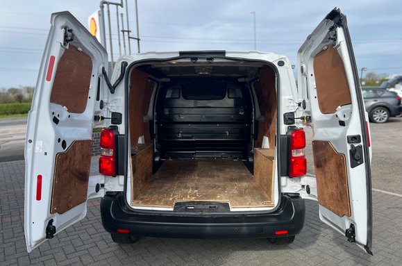 Citroen Dispatch M 1400 ENTERPRISE EDITION BLUEHDI S/S 33