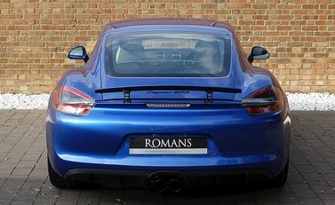 Porsche Cayman GTS 11