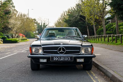 Mercedes-Benz SL Series 380 SL 5