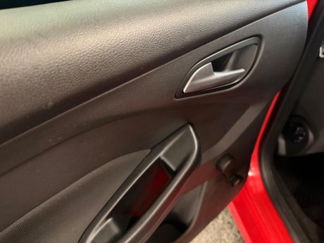 Ford Focus 1.0T EcoBoost Zetec S Euro 5 (s/s) 5dr 20