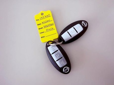 Nissan Qashqai 1.2 DIG-T N-Connecta 2WD Euro 6 (s/s) 5dr 22