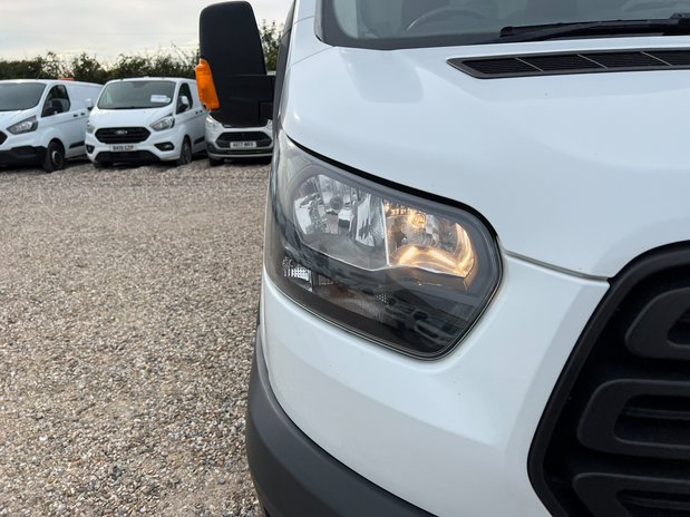 Ford Transit Luton LWB L3 350 Tail Lift EURO 6 NO VAT 20