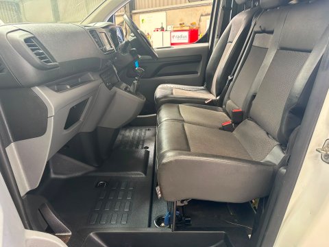 Peugeot Expert BLUEHDI PROFESSIONAL L1 9