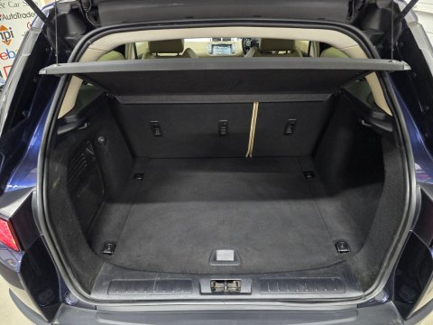 Land Rover Range Rover Evoque 2.2 SD4 Pure Tech Auto 4WD Euro 5 (s/s) 5dr 9