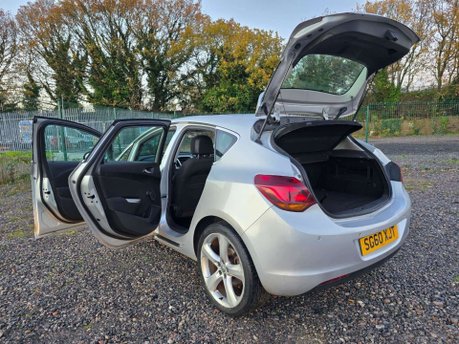 Vauxhall Astra 1.6 16v SRi Auto Euro 5 5dr 10
