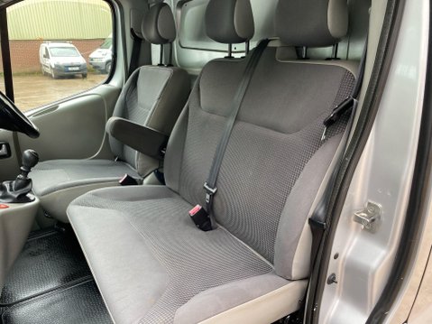Vauxhall Vivaro 2.0 2900 CDTi Sportive Panel Van 4dr Diesel Manual FWD L3 (195 g/km, 113 bh 33