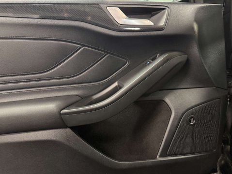 Ford Focus 2.3 Focus ST 5dr 39