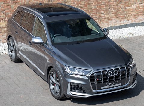 Audi SQ7 8