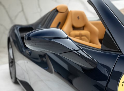 Ferrari 488 SPIDER 44