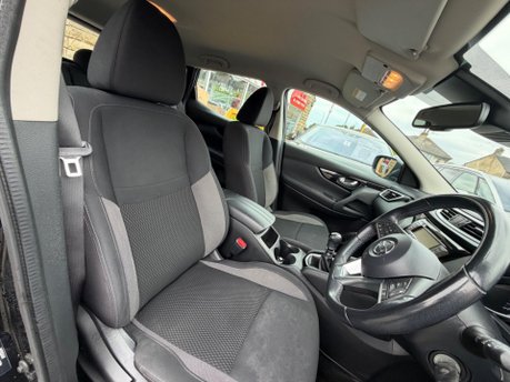 Nissan Qashqai DIG-T ACENTA PREMIUM 10