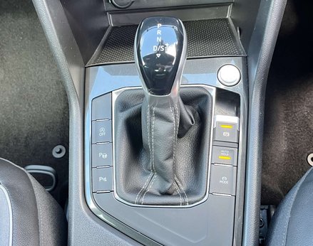 Volkswagen Tiguan 2.0 Tiguan R-Line TDI Semi-Auto 5dr 77