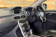 Volvo XC70 3.0 T6 SE Lux Estate 5dr Petrol Geartronic AWD Euro 5 (304 ps) 8