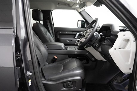 Land Rover Defender 2.0 P400e 15.4kWh X-Dynamic HSE SUV 5dr Petrol Plug-in Hybrid Auto 4WD Euro 5