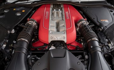 Ferrari 812 Superfast 34