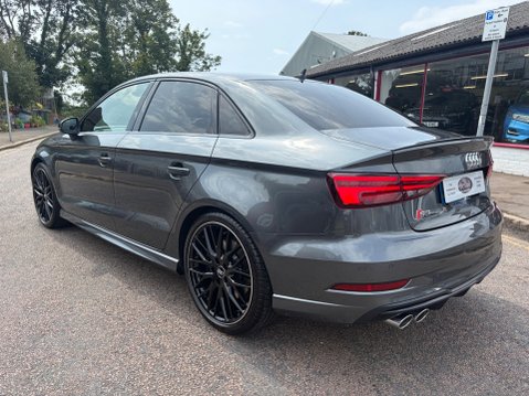 Audi A3 S3 TFSI QUATTRO BLACK EDITION S TRONIC TECH PACK 10