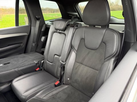 Volvo XC90 2.0 D5 PowerPulse R-Design Auto 4WD Euro 6 (s/s) 5dr 48