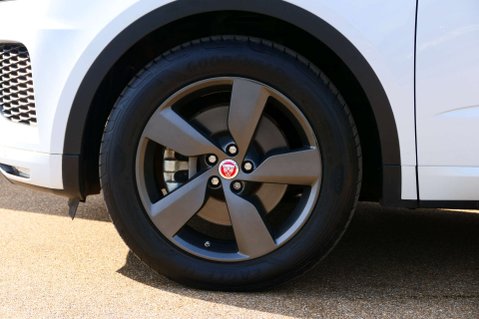 Jaguar E-Pace 2.0 E-PACE Chequered Flag AWD Auto 4WD 5dr 9