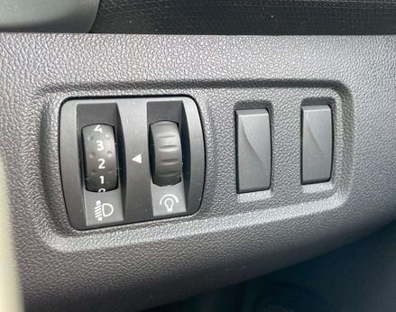 Renault Clio 1.1 Clio Play 5dr 40