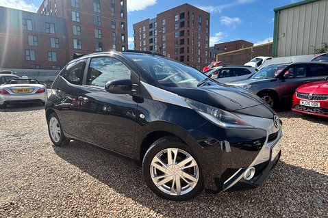 Toyota Aygo VVT-I X-PRESSION..X WAVE..CABRIOLET..LIMITED EDITION.. 8 SERVICES..£20 TAX  1
