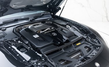 Mercedes-Benz Amg GT 63 PREMIUM + 44