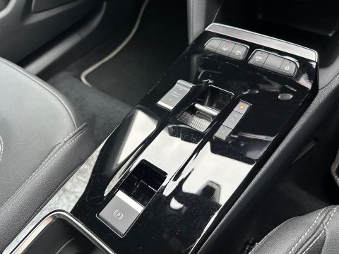 Vauxhall Mokka 54kWh Ultimate Auto 5dr (Long Range) 19