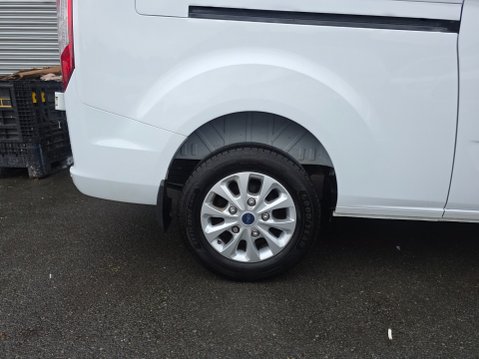 Ford Transit Custom 300 LIMITED DCIV ECOBLUE 8