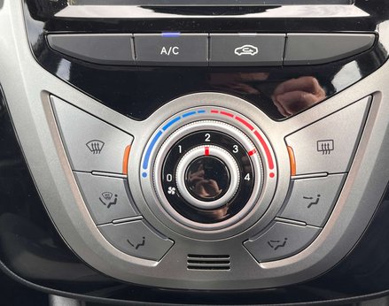 Hyundai ix20 1.6 ix20 SE Nav MPI Auto 5dr 36