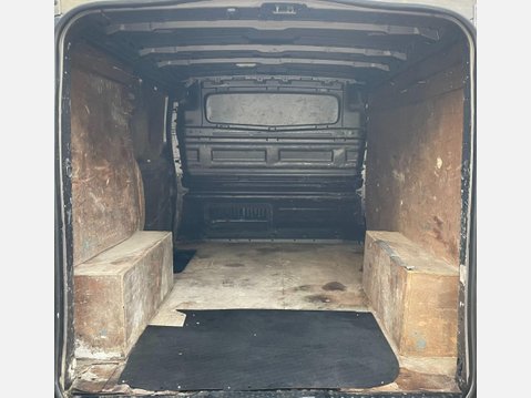 Renault Trafic 1.6 dCi 27 Sport SWB Standard Roof Euro 5 5dr 15