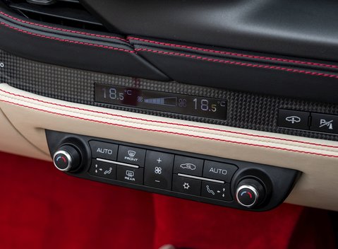 Ferrari F8 Tributo Spider 20