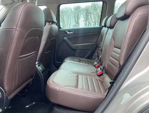 Skoda Yeti 2.0 Yeti Outdoor Laurin & Klement TDI SCR 4x4 Semi-Auto 4WD 5dr 37