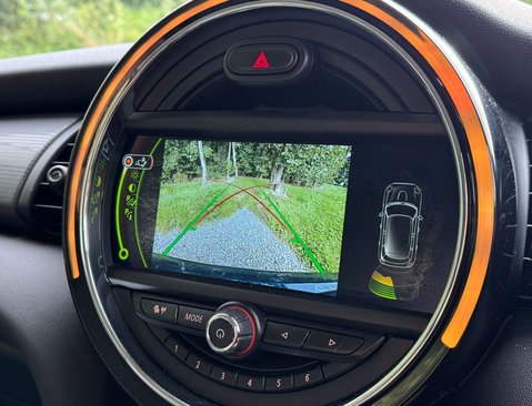 Mini Hatch 1.5 Cooper Auto 5dr 16