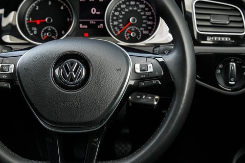 Volkswagen Golf GT EDITION TDI 19