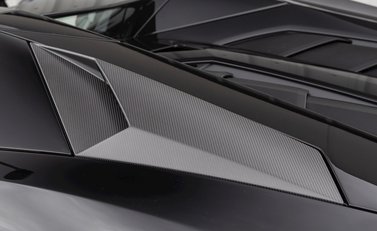 Lamborghini Aventador SV LP 750-4 Roadster 13