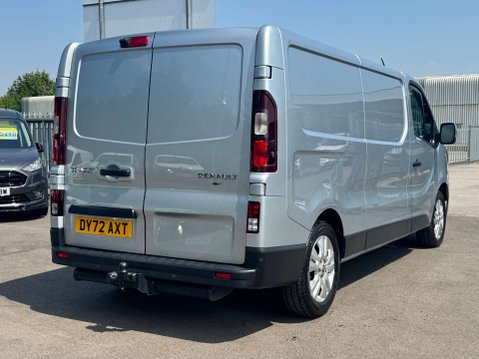 Renault Trafic 2.0 dCi Blue LL30 Sport Panel Van 5dr Diesel Manual L2 H1 Euro 6 (s/s) (130 14