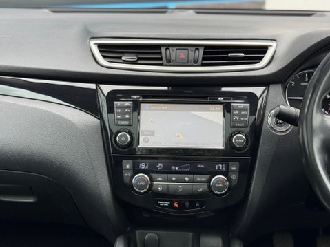 Nissan Qashqai 1.5 dCi Tekna 2WD Euro 5 (s/s) 5dr 56